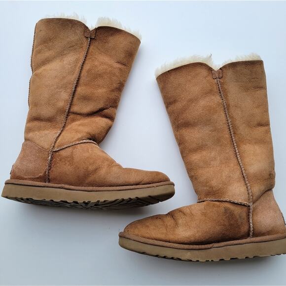 UGG BAILEY BUTTON TRIPLET II WATER RESISTANT BOOTS - Picture 6 of 12